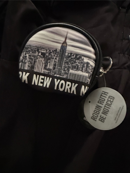 Robin Ruth Handbags - Robin Ruth Black & White Round New York Skyline Coin Pouch